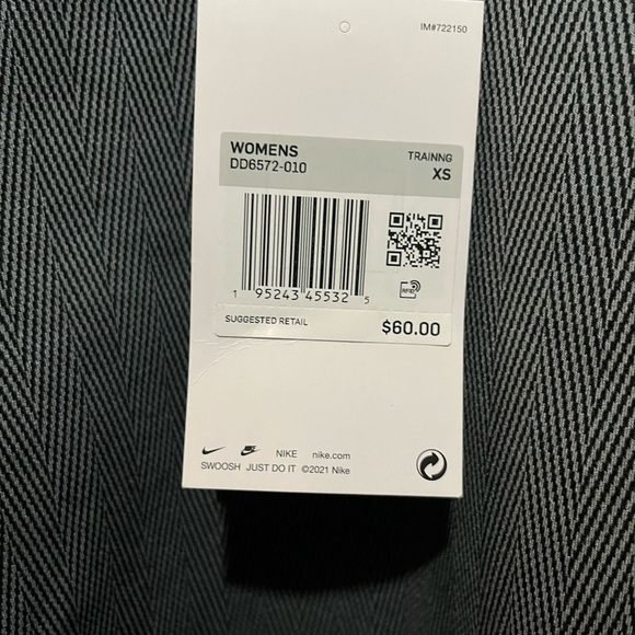 Nike Long-Sleeve Half-Zip Top — Size XS - Picture 5 of 6